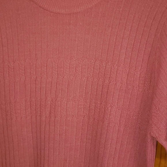 💘3 for $10💘 Short Sleeve Sweater - Picture 2 of 4